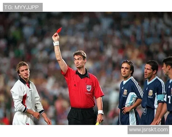 当足球明星遭遇队友嘲讽背后的故事与成长之路