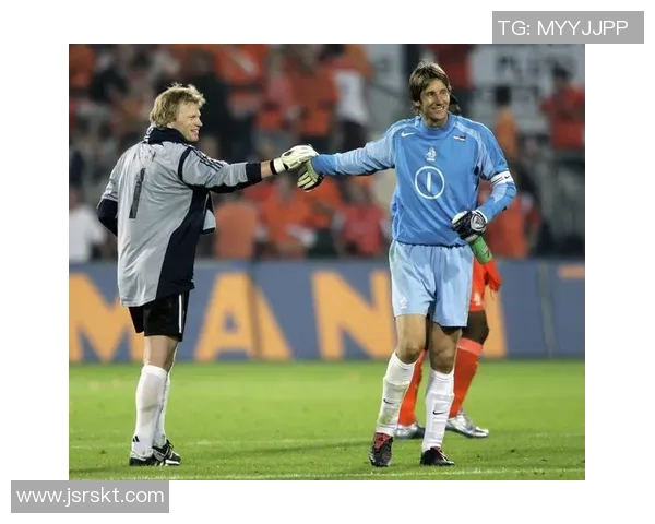 荷兰足球历史上的传奇明星球员全景回顾与成就分析 荷兰足球历史上的传奇明星球员全景回顾与成就分析