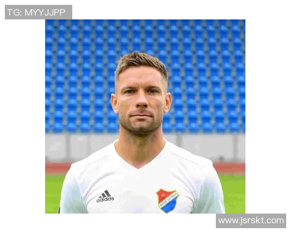 足球明星颜值大比拼最帅球员排行榜及精彩图片展示