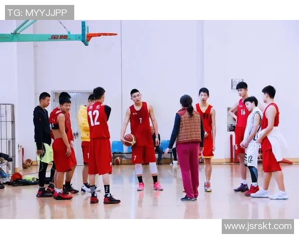 高安篮球明星的崛起与奋斗历程揭秘，展现青春热血与梦想追逐的精彩故事