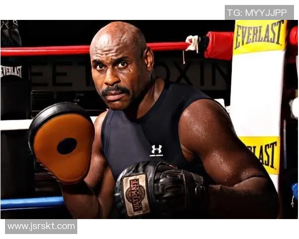 篮球明星Frazier的传奇生涯与对篮球运动的深远影响探讨