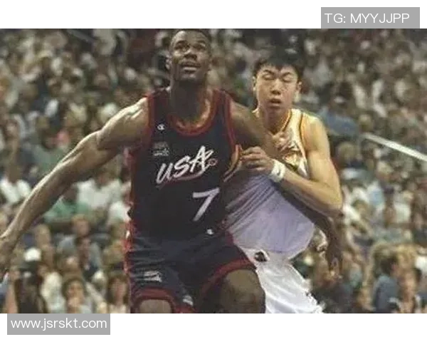 强势篮球明星的传奇故事与他们的成长之路揭秘